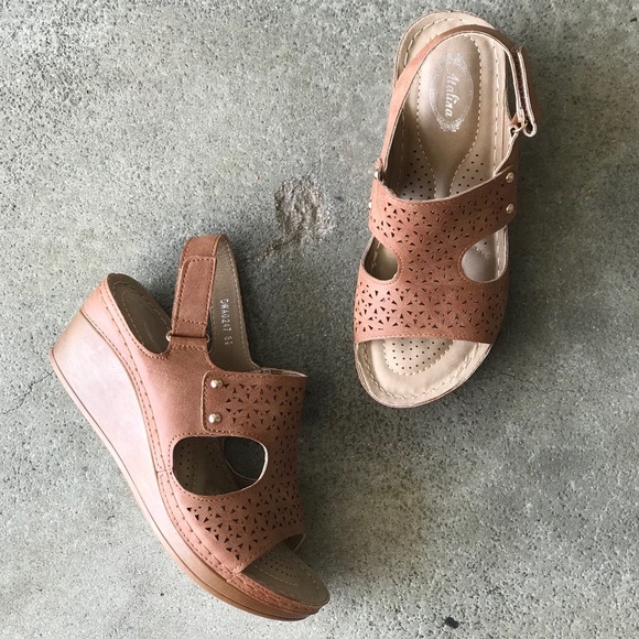 Italina Tan TStrap Comfort Sporty Velcro Sandal 10 - Picture 5 of 8